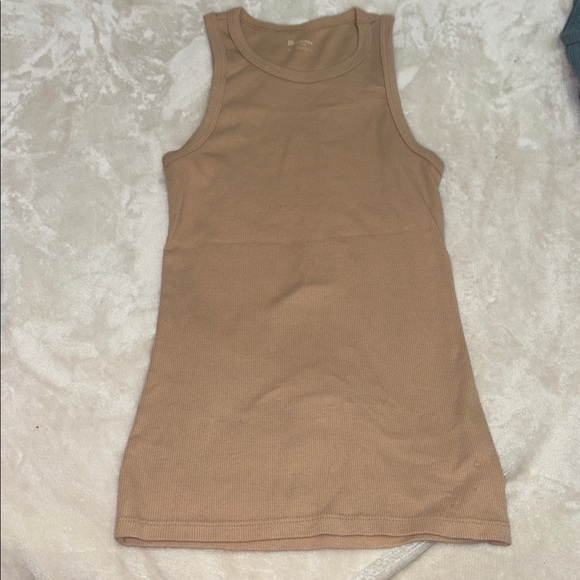 Tank top bundle - Picture 6 of 12